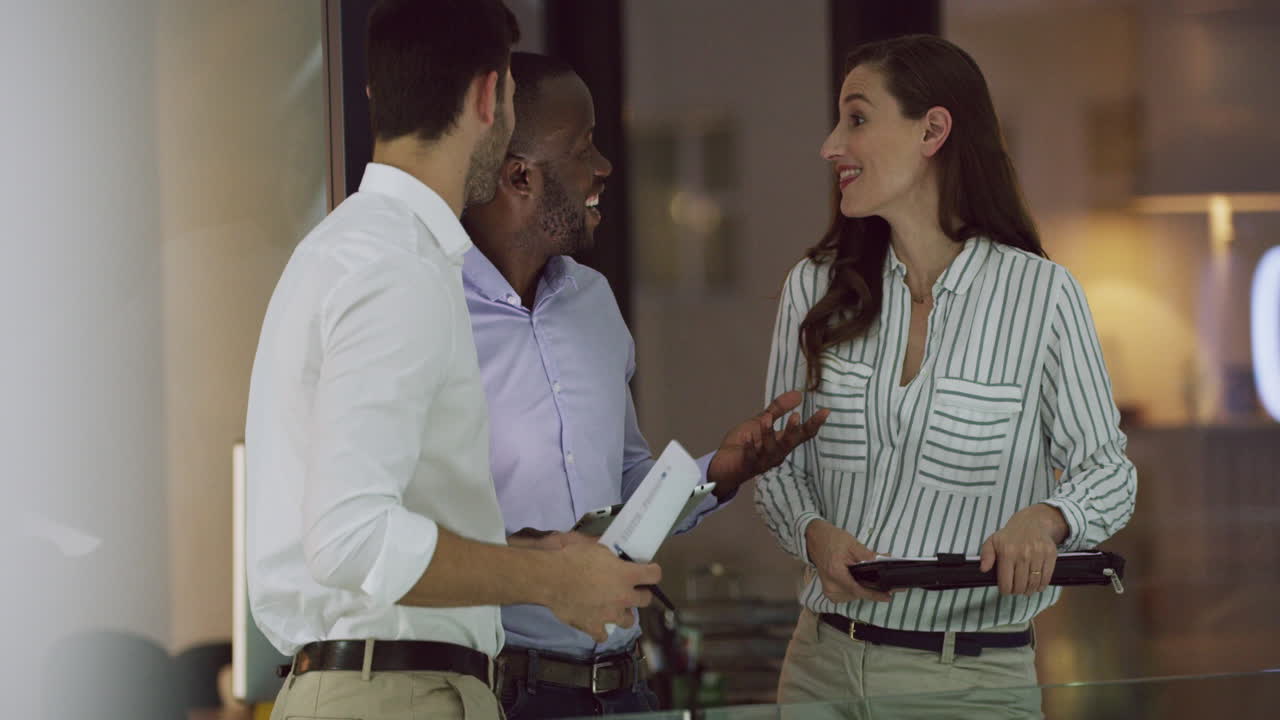 algunos colegas se convierten en amigos