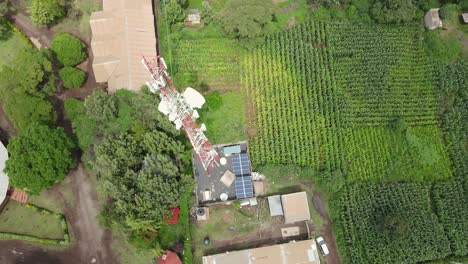 Funkturm-Zur-Bereitstellung-Von-Telekommunikations--Und-Rundfunkdiensten-In-Loitokitok,-Kenia
