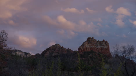 lapso de tiempo de las montañas de sedona arizona al atardecer