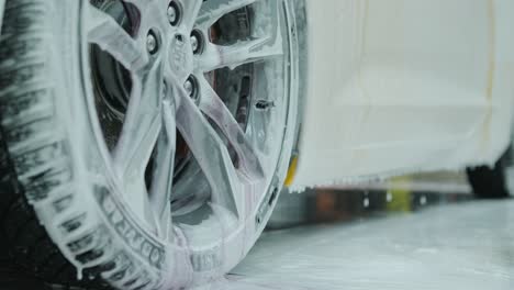 professional car detailing – washing, ceramic coating, and interior cleaning