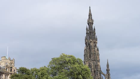Top-Half-Of-Scott-Monument,-Princess-Street-Gardens,-Edinburgh,-Scotland