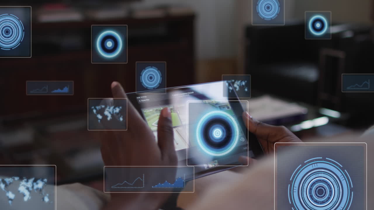 animación del procesamiento de datos y escaneado de ámbitos sobre la mujer usando tableta