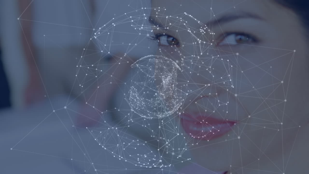 카메라를 바라보고 미소 짓는 백인 사업가 여성에 대한 연결 네트워크의 애니메이션