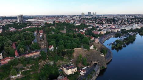 Vysehrad-Castlle-En-Praga---Un-Disparo-De-Dron