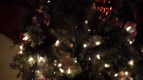 decoración del árbol de navidad en casa