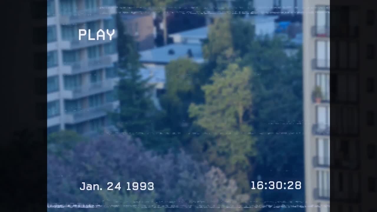 animación de interferencia moviéndose sobre el paisaje urbano.
