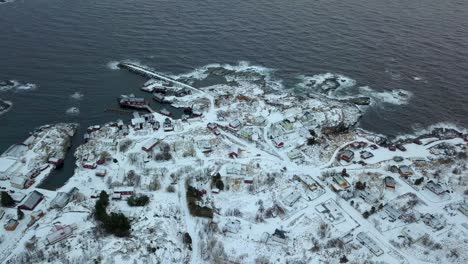 landkreis auf der meeresseite, im norden der erde, im winter, sehr schönes stadtbild