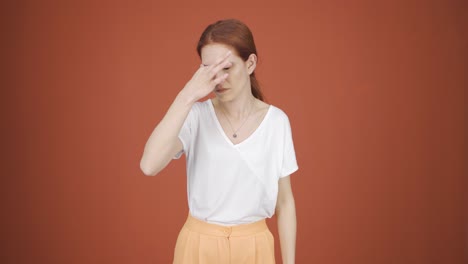 눈의 통증.
