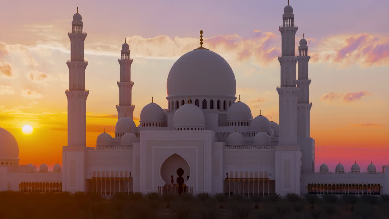 La grande moschea dello sceicco Zayed al tramonto ad Abu Dhabi