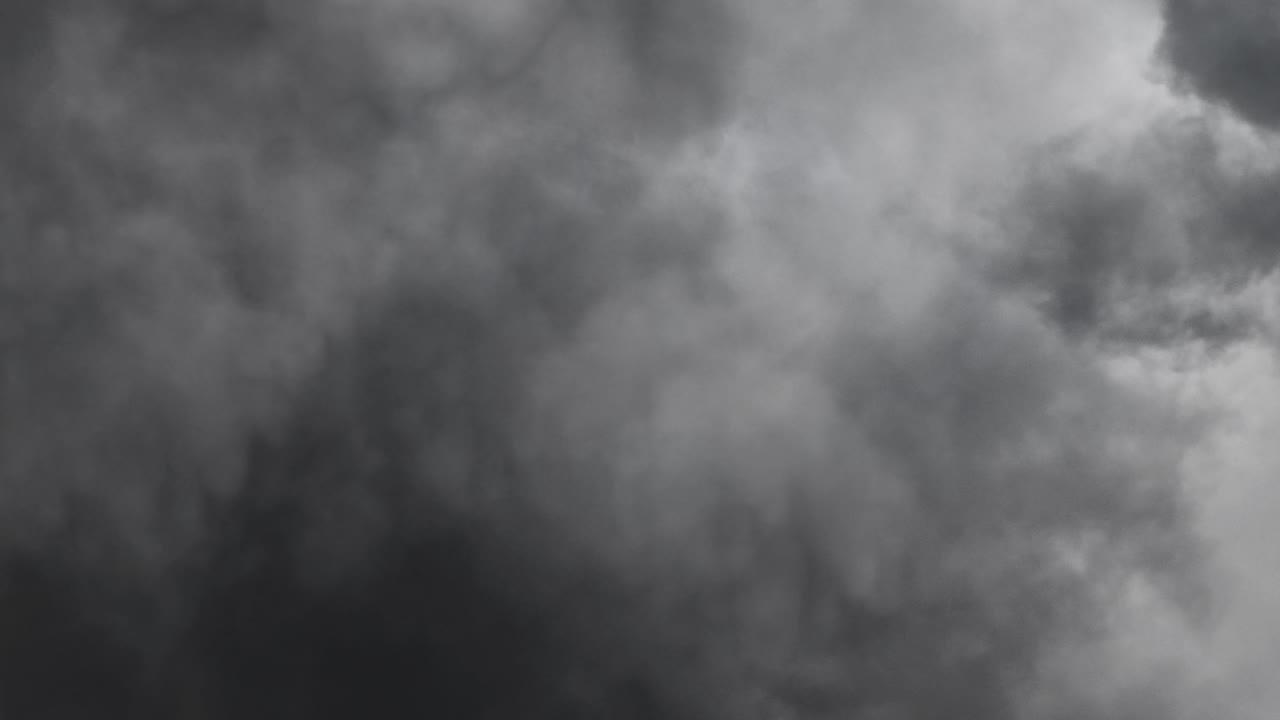 투슨 번개 어두운 하늘에서 울트라 hd