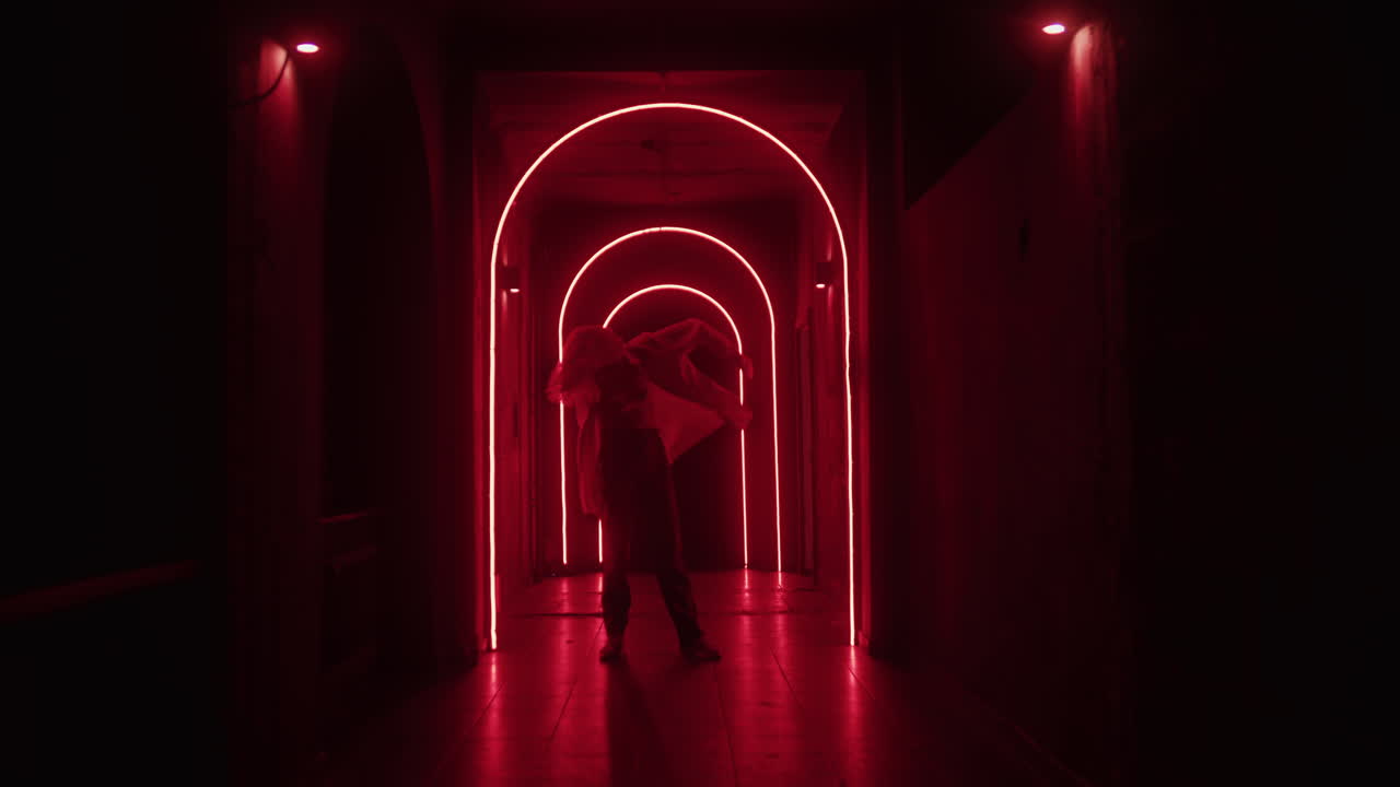 Neon Red Tunnel Performance