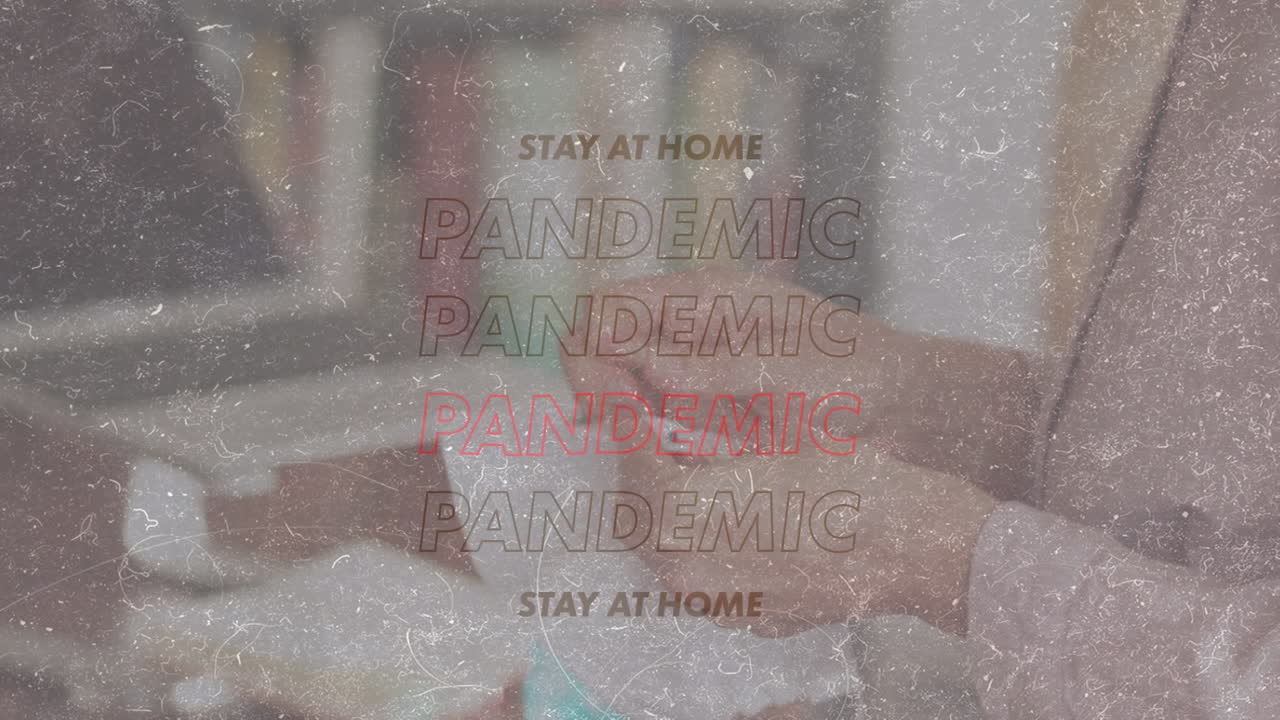 코로나바이러스 코로나19 마스크를  ⁇ 는 백인 여성