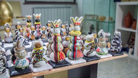 Essbares-Lebkuchen-Schachbrett-Und-Figuren-Zum-Thema-Ostern