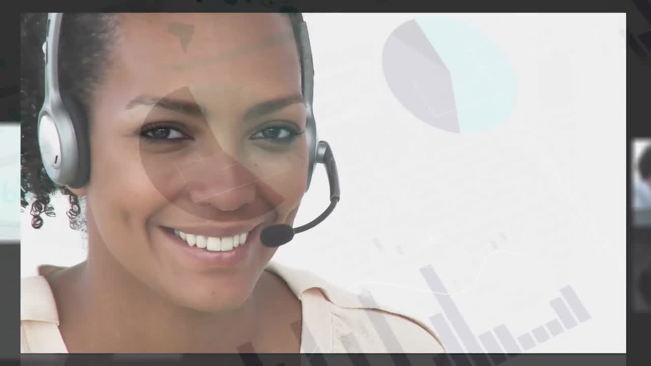 animación de estadísticas y procesamiento de datos sobre personas de negocios que usan auriculares telefónicos