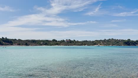 Clean-blue-flag-beaches-of-Halkidiki-Peninsula,-Greece