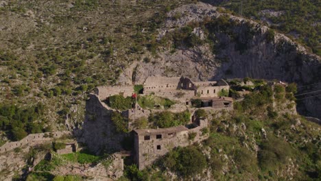 Alte-Festung-Von-Kotor-Auf-St