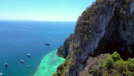 Urzeitlicher-Dschungel-Hügel-Insel-Phi-Phi-Island