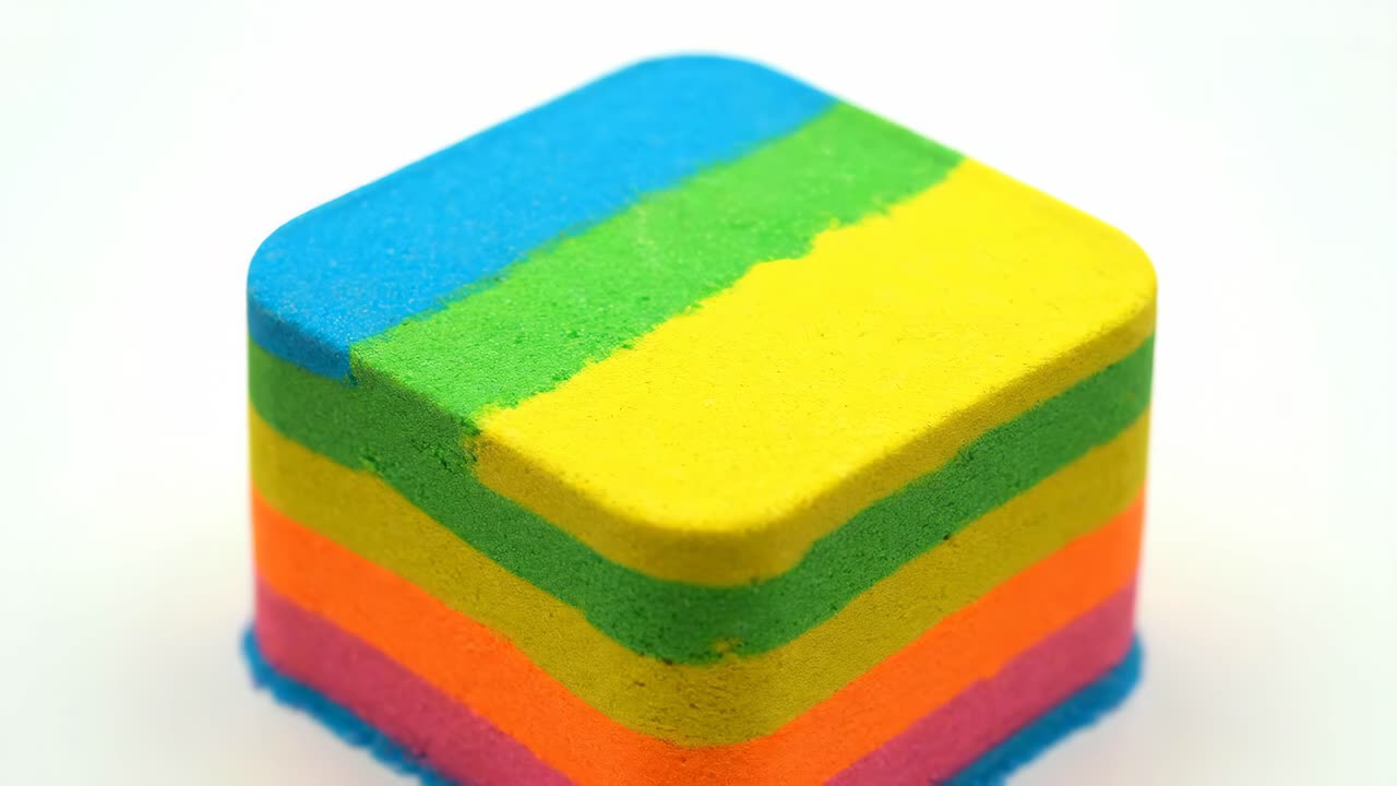 Cutting Kinetic Sand