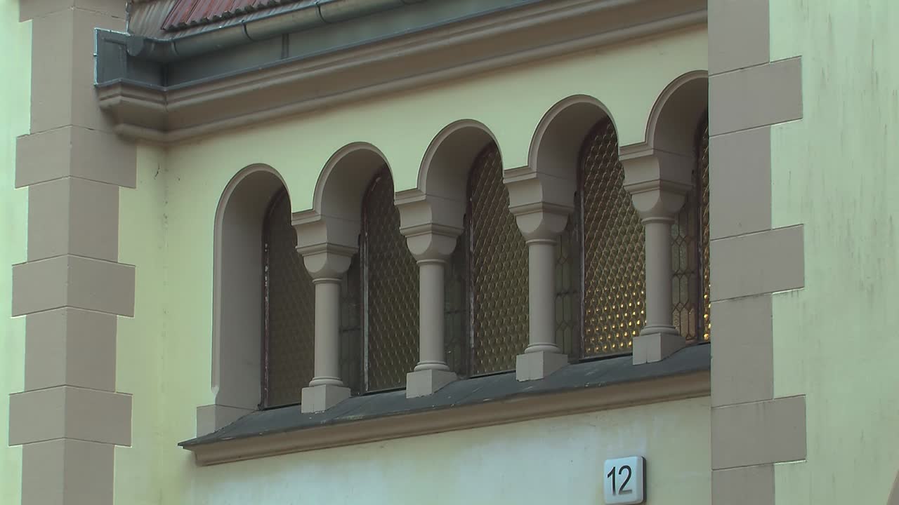 крупный план усадьбы возле ванзее в берлине, германия