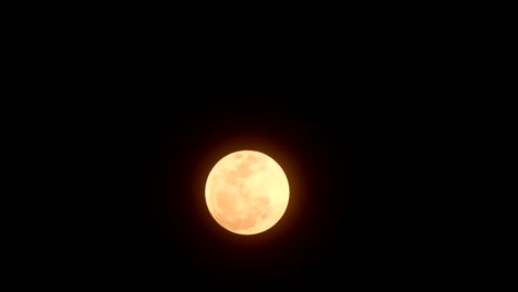 full moon rising, time lapse (autumnal equinox) shoot on 23 dec 2018.