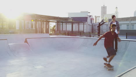 In-Einem-Skatepark-Wird-Es-Nie-Langweilig