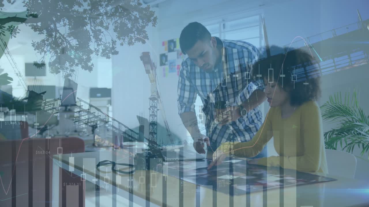 animación del procesamiento de datos financieros sobre diversas personas de negocios en la oficina y el paisaje urbano