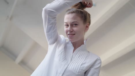 woman with long blonde hair