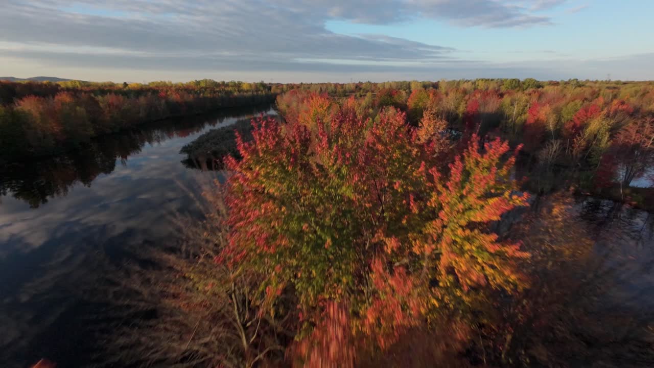FPV aerial video of Sainte-Julie, Quebec’s fall scenery at fast pace