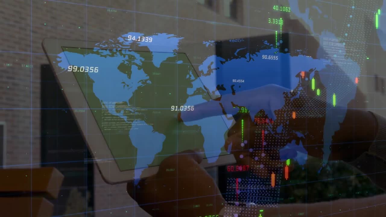 animación del procesamiento de estadísticas y el mapa del mundo sobre el empresario utilizando una tableta con pantalla verde