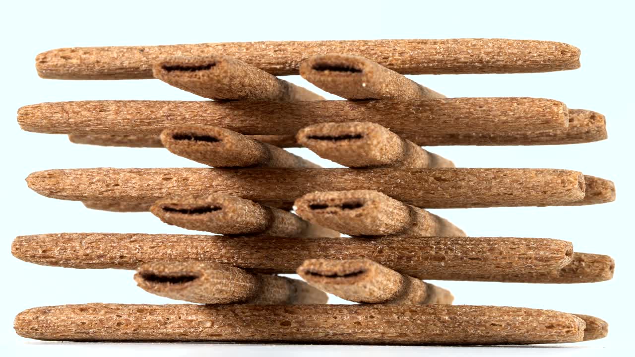 턴테이블 에 있는 대나무 쿠키