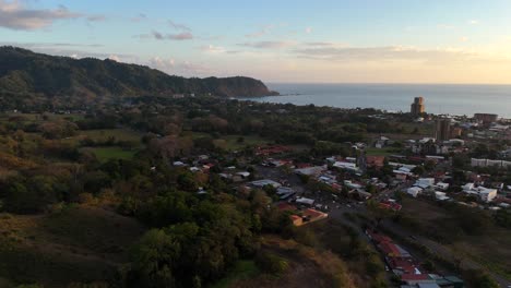 Imágenes-Aéreas-De-Drones-De-Jaco-Costa-Rica-Selva-Costa-árboles-Selva-Centroamérica