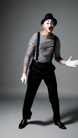 mime artist performance