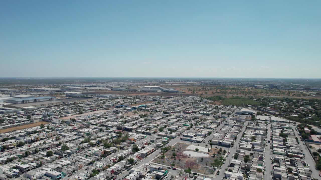 vista de pájaro de un vecindario en la ciudad de reynosa