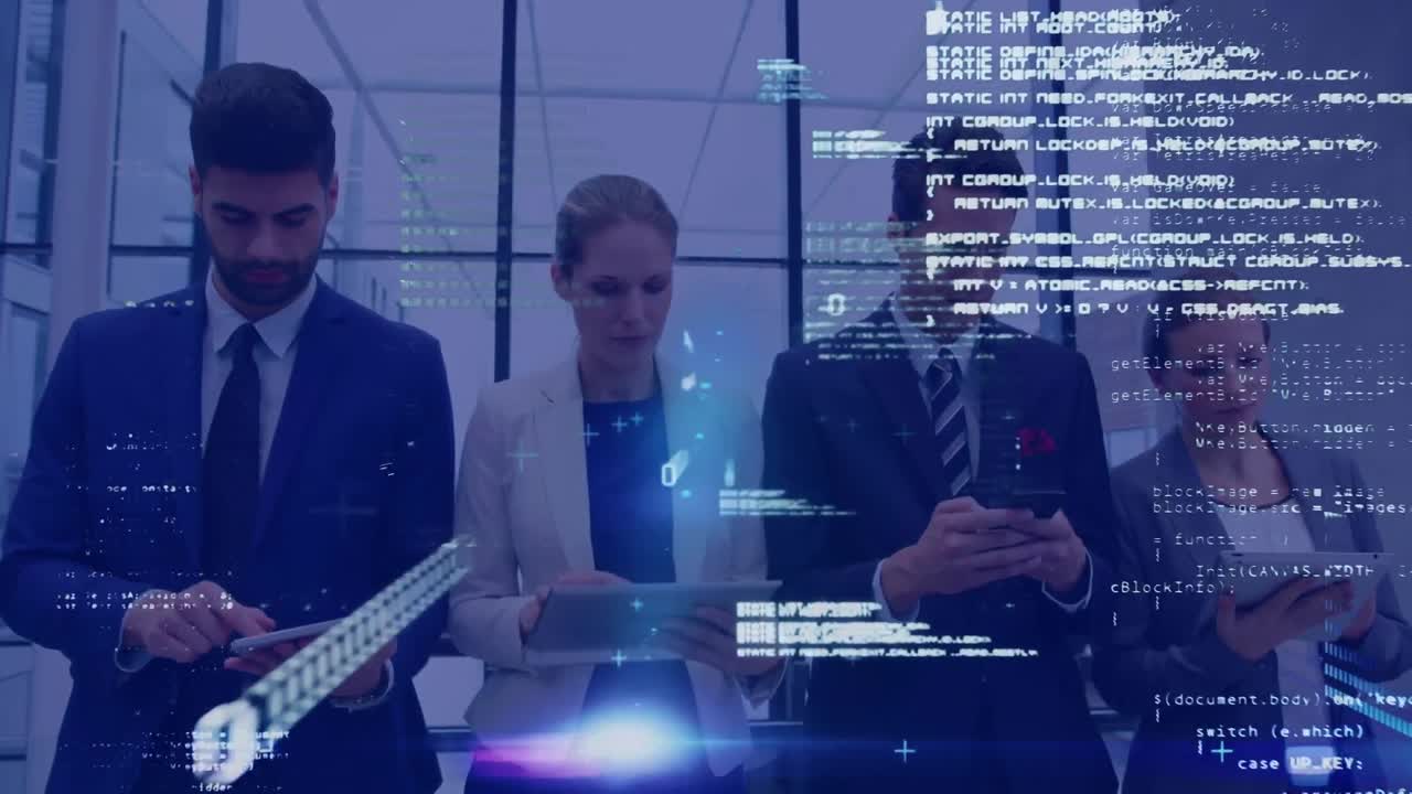 procesamiento de datos contra colegas de oficina que utilizan dispositivos electrónicos