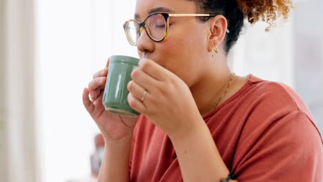 Relax,-coffee-and-laptop-with-black-woman-in-home