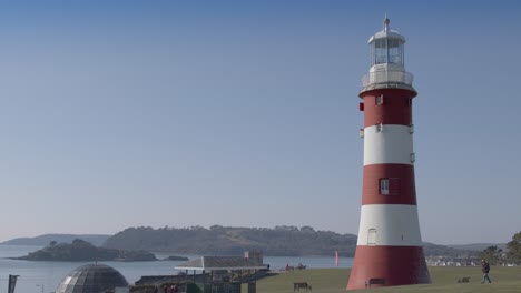 A-wide-view-of-Smeatons-Tower-in-Plymouth,-Devon-on-a-bright-sunny-day