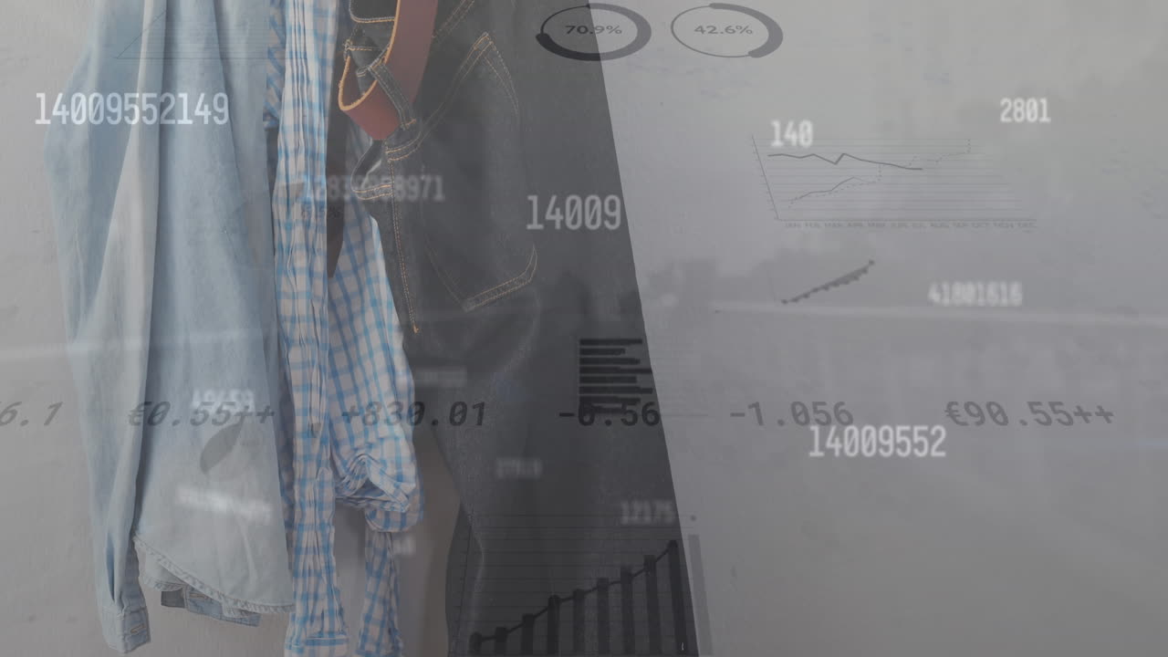 변화하는 숫자, 그래프, 거래 보드, 집에서 갈고리에 매달린 천의 애니메이션