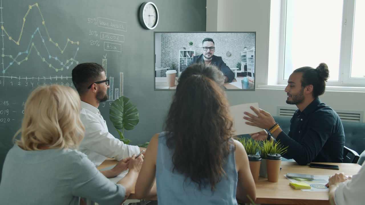 equipo de negocios en videoconferencia