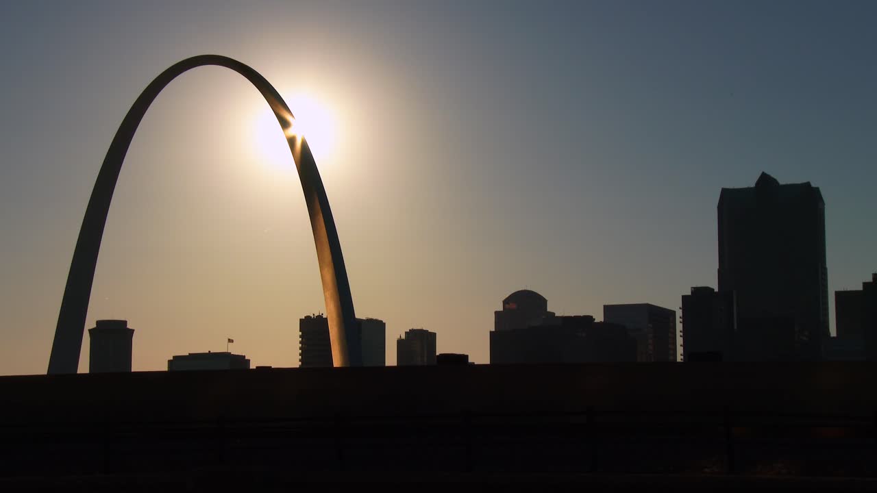 el arco de st louis al atardecer 2
