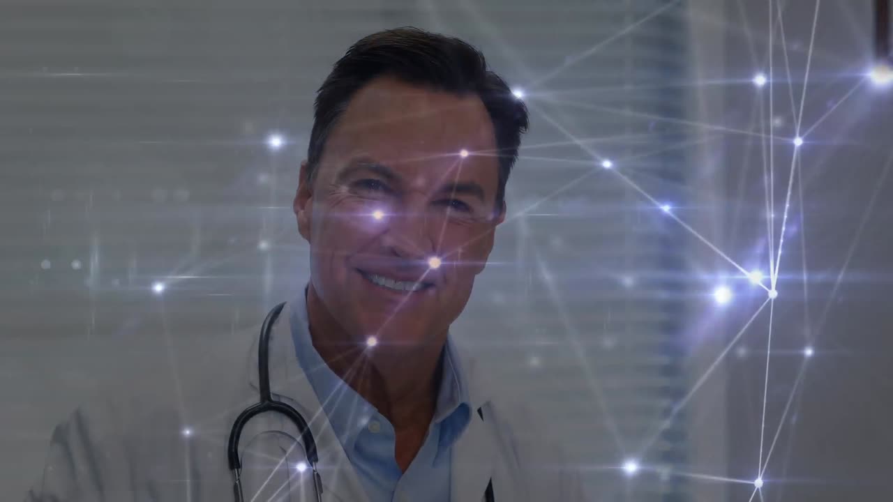 Animazione di rete di connessioni con punti luce su un medico caucasico