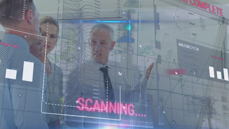 animación del procesamiento de datos financieros sobre diversas personas de negocios discutiendo