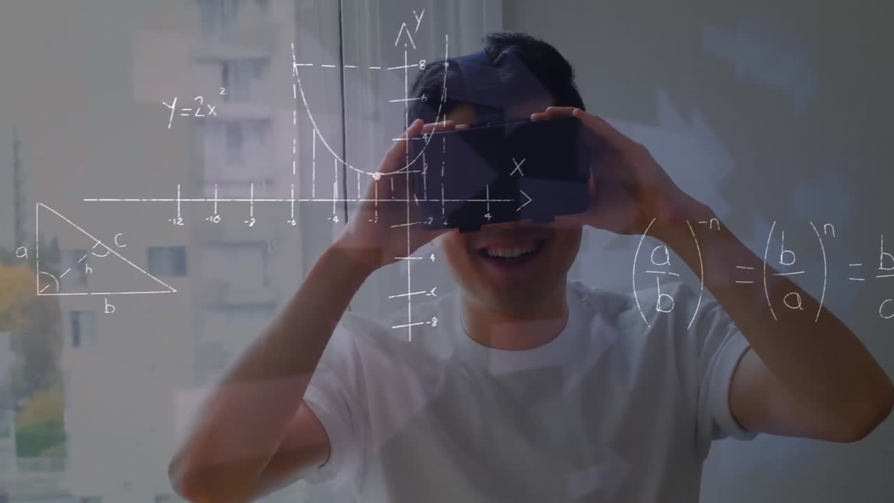 ecuaciones matemáticas flotando contra niño asiático que lleva auriculares vr en clase en la escuela