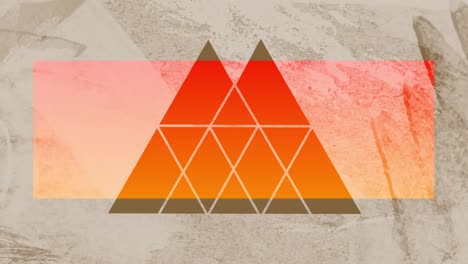 diseño de triángulo apilado contra un fondo marrón texturizado