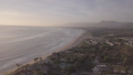 Malibu-Sonnenuntergang-Drohnenschwenkaufnahme-4k