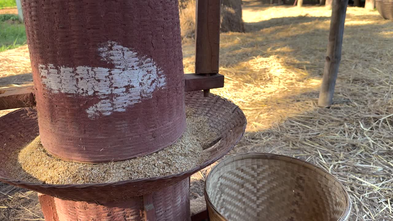 전통적인  기 기계