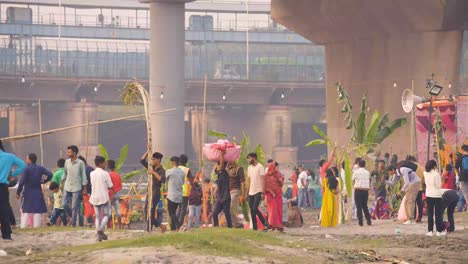 Indian-crowd-at-a-festival-timelapse