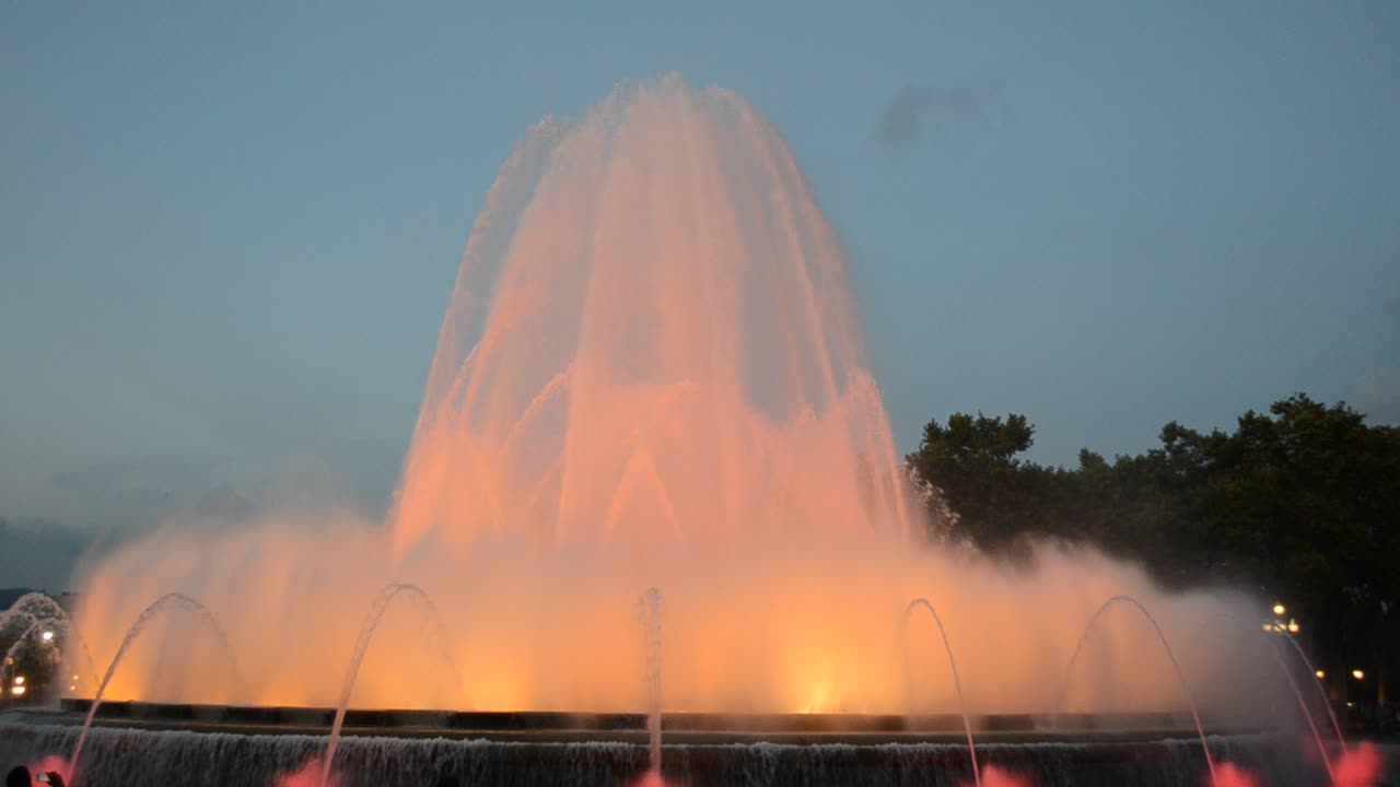 Fonte Mágica de Montjuic à noite, Barcelona, Espanha