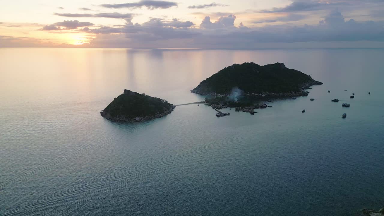 태국 만의 koh tao nang yuan 섬의 무인기 영상.