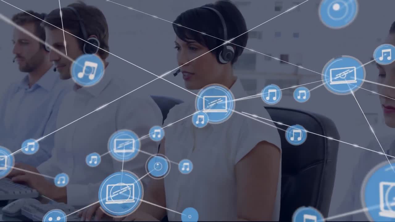 animación de la red de conexión con iconos sobre personas de negocios que usan auriculares de teléfono