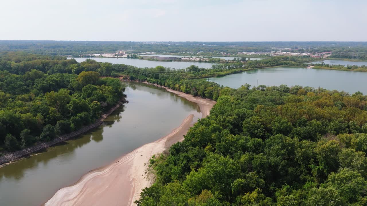 Filmato a rallentatore realizzato con drone del bacino idrografico del fiume Des Moines